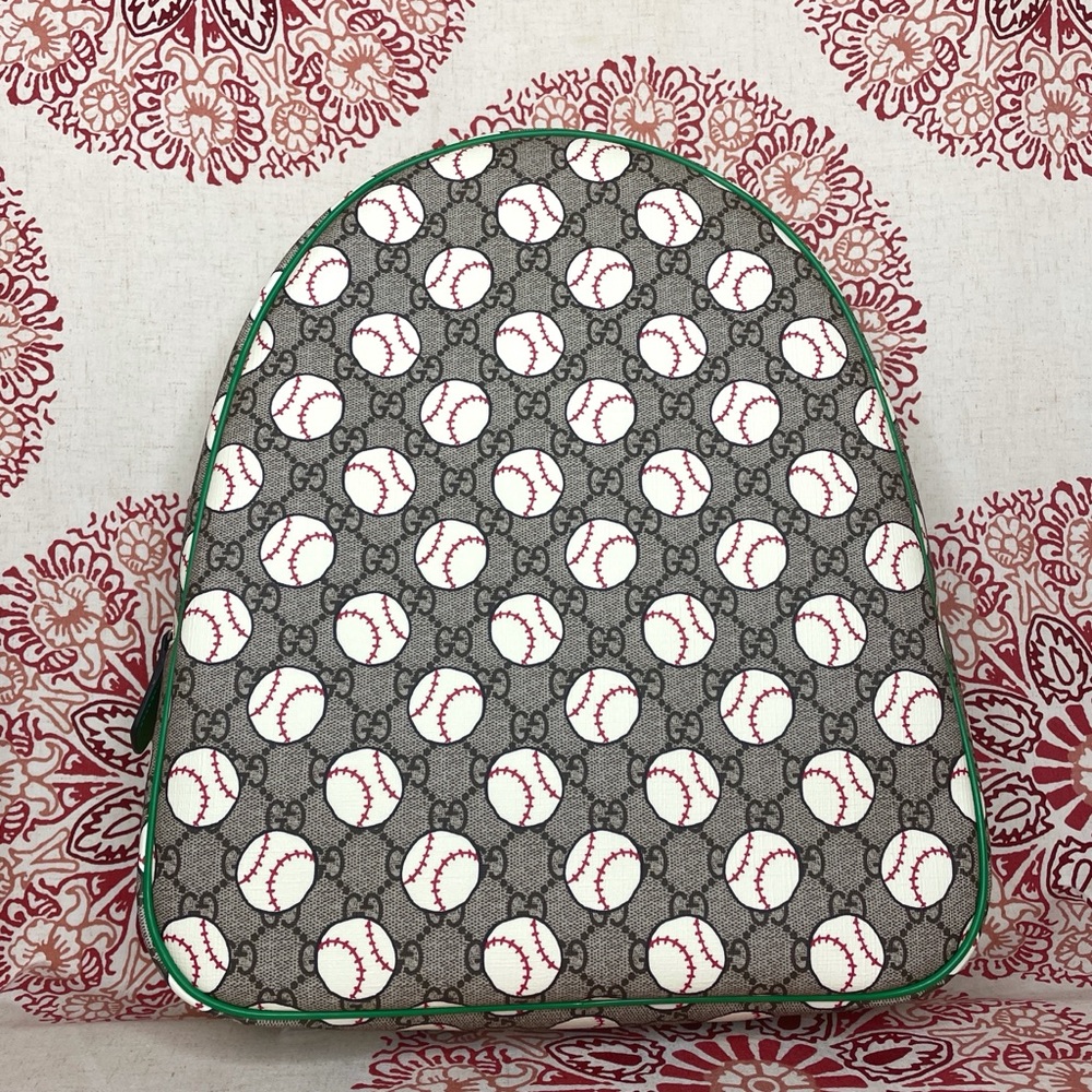 GUCCI 433578 Beige Baseball GG Supreme Backpack - Picture 2 of 11